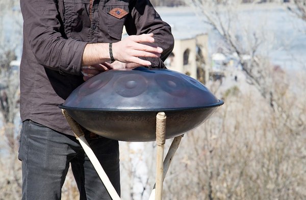 Le Handpan : une rencontre harmonieuse entre la percussion et le mélodieux