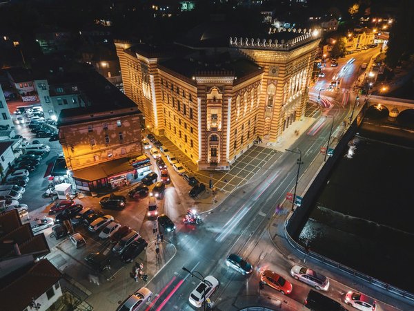 Quels sont les avantages de vivre dans le centre historique de Bordeaux ?