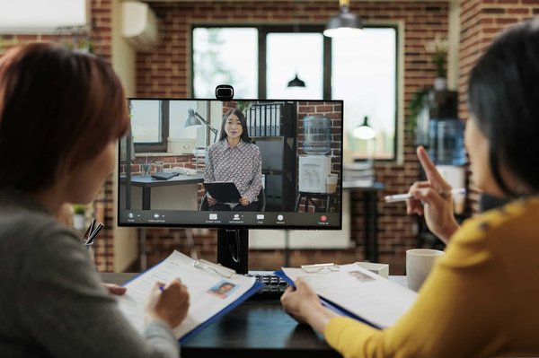 Phi Sante: postuler sur une offre en ligne.