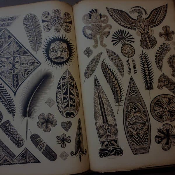 Quelle est la signification historique des tatouages polynésiens traditionnels ?